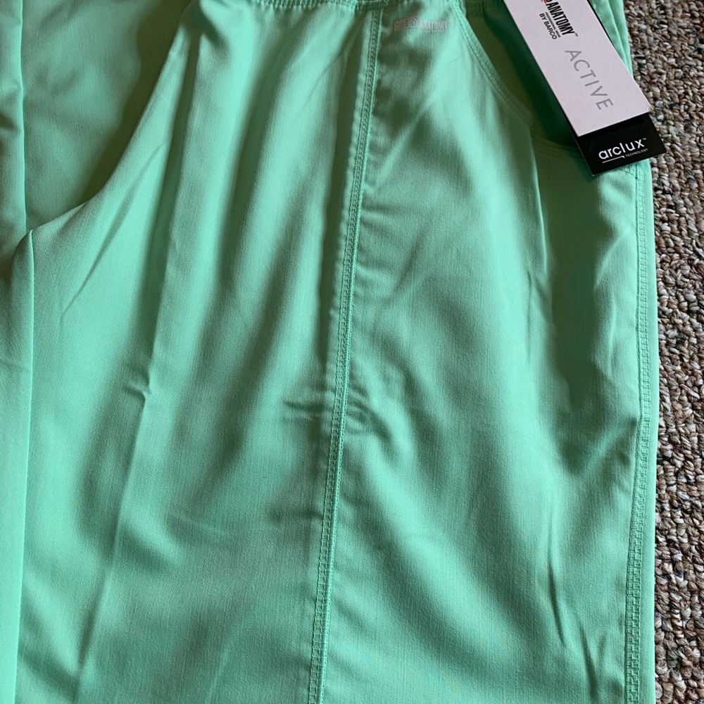 Women’s scrub pants